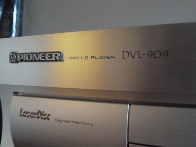Pioneer 909 has been used quite heavily but in perfect working order.JPG